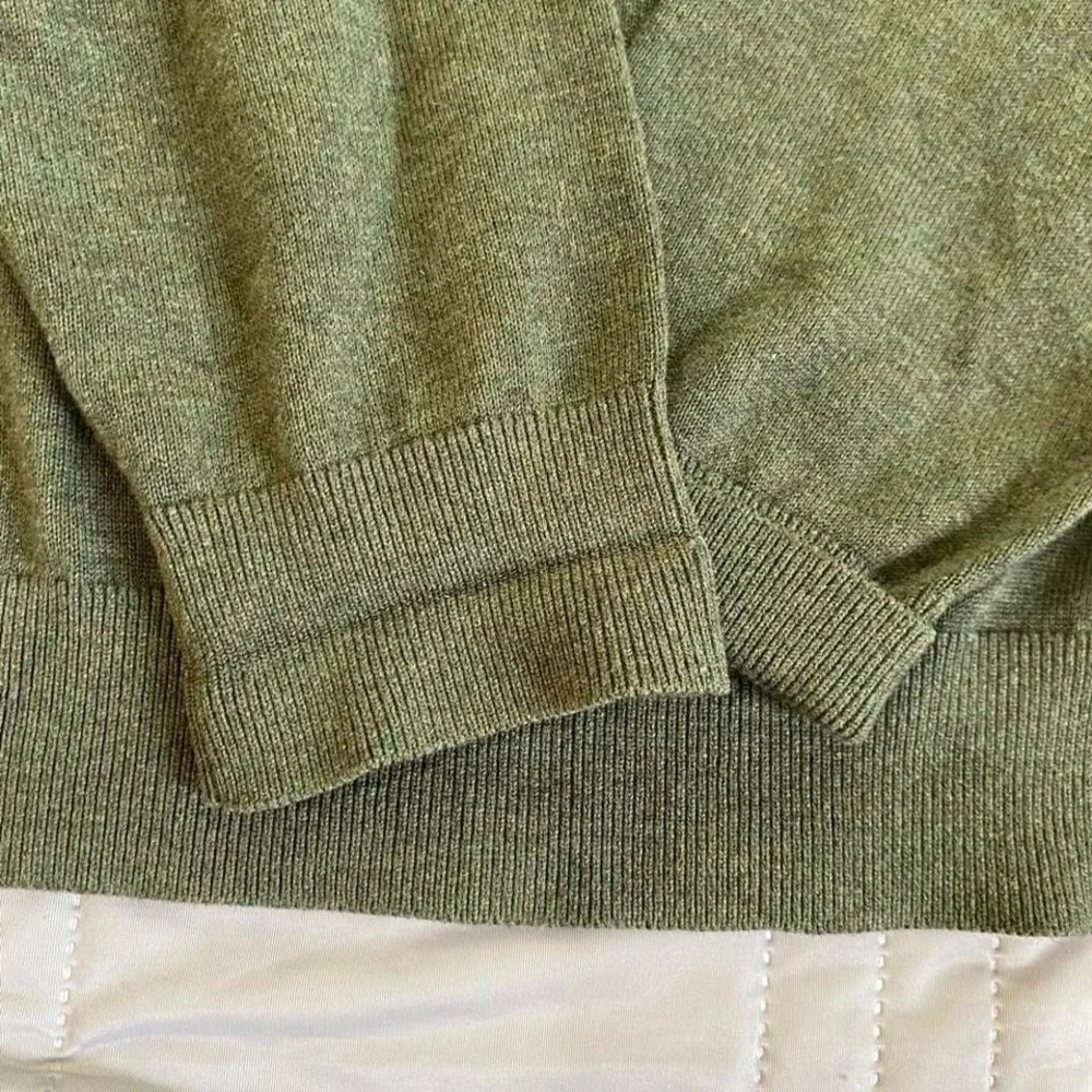 Green Lands End V-neck sweater size‎ Large